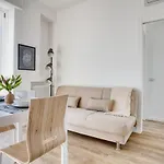 Joivy Comfy Flat With Balcony