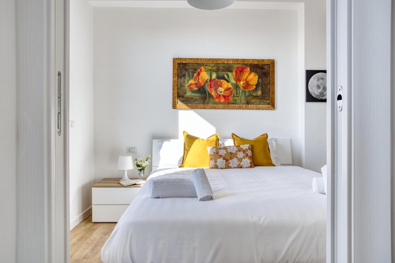Apartment Joivy Comfy Flat With Balcony Mailand