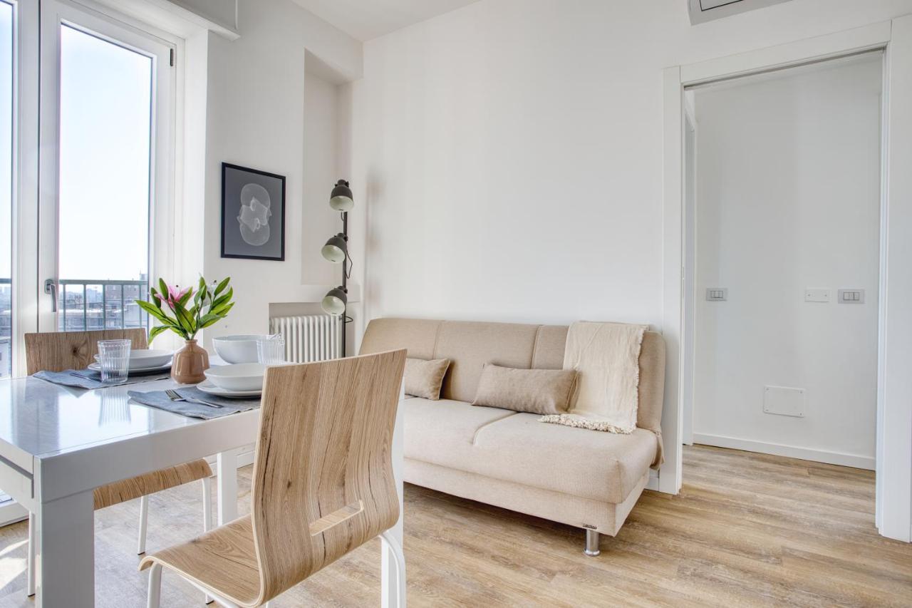 Joivy Comfy Flat With Balcony Appartamento Milano